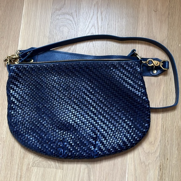 Clare V. Moyen Messenger - Twilight Blue Zig Zag - Picture 3 of 7